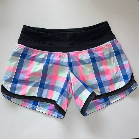 Lululemon 🍋 Groovy Run Short Plaid Size 4 - Picture 3 of 9